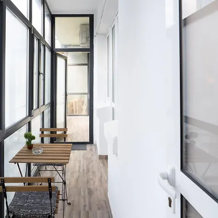 Apartman Seaside Estate - Cozy And Romantic - Public Parking Nearby Várna