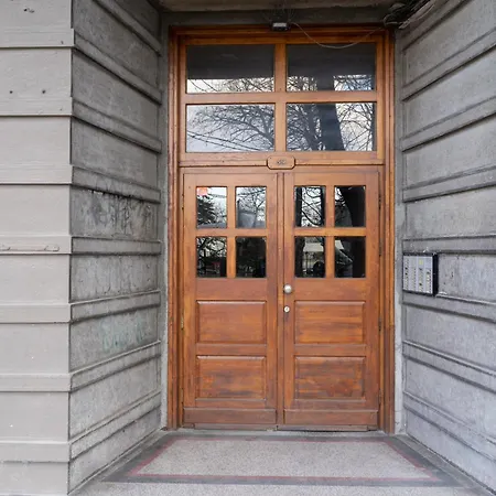 Apartman Seaside Estate - Cozy And Romantic - Public Parking Nearby *